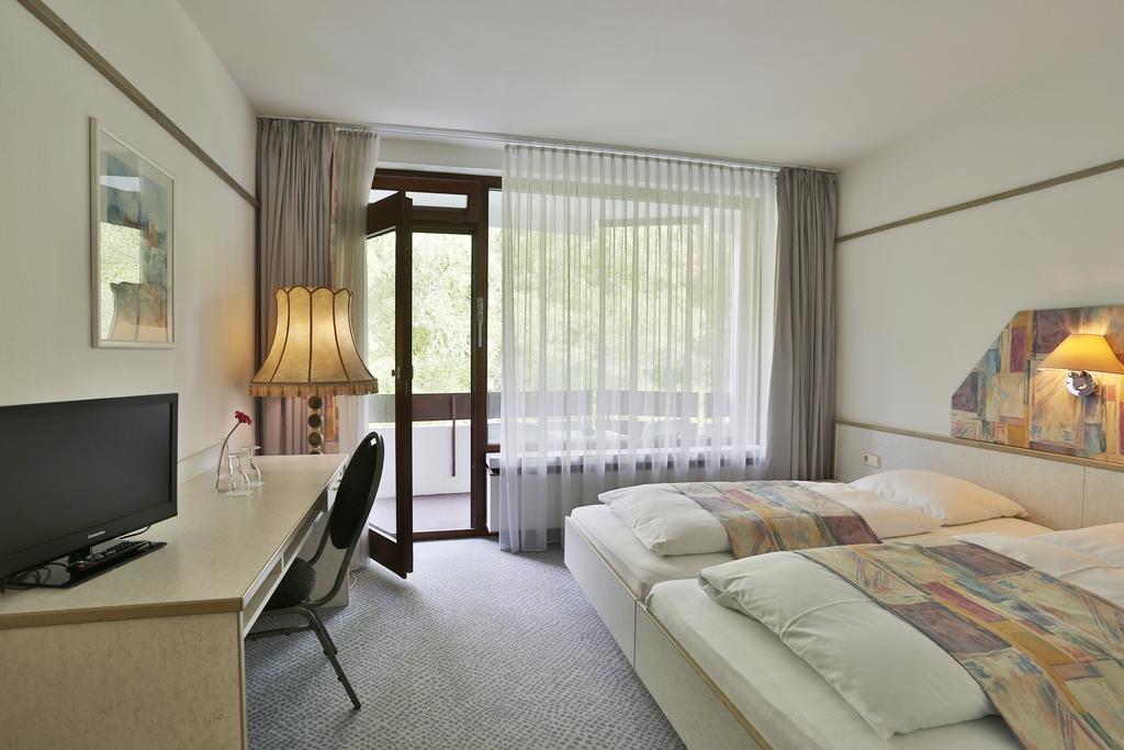 Kronen Hotel 바드리에벤젤 외부 사진